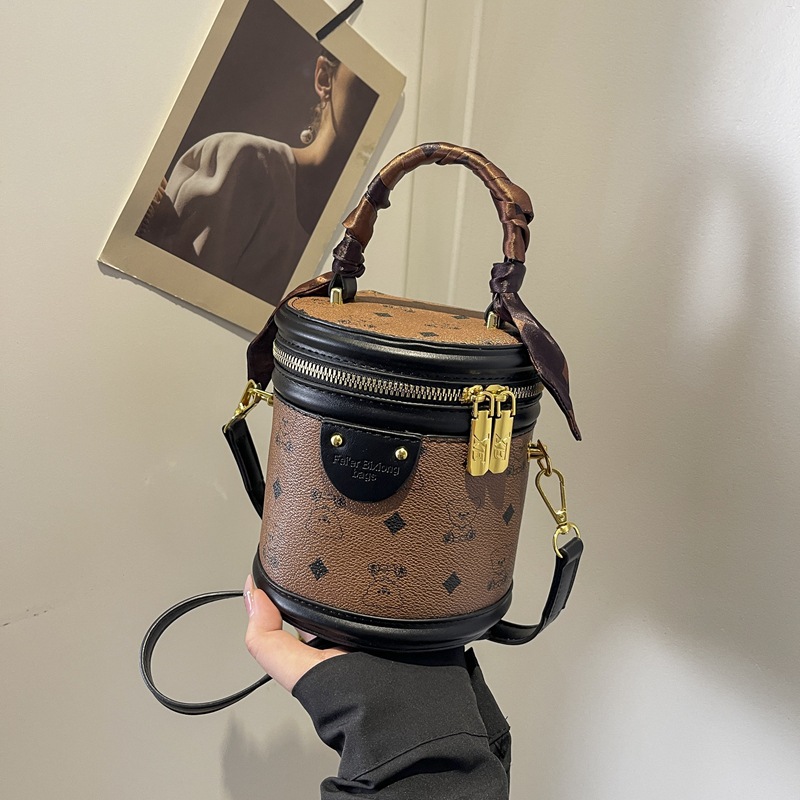 Luxury Bags Youtube - Sac seau rétro luxueux, sac à