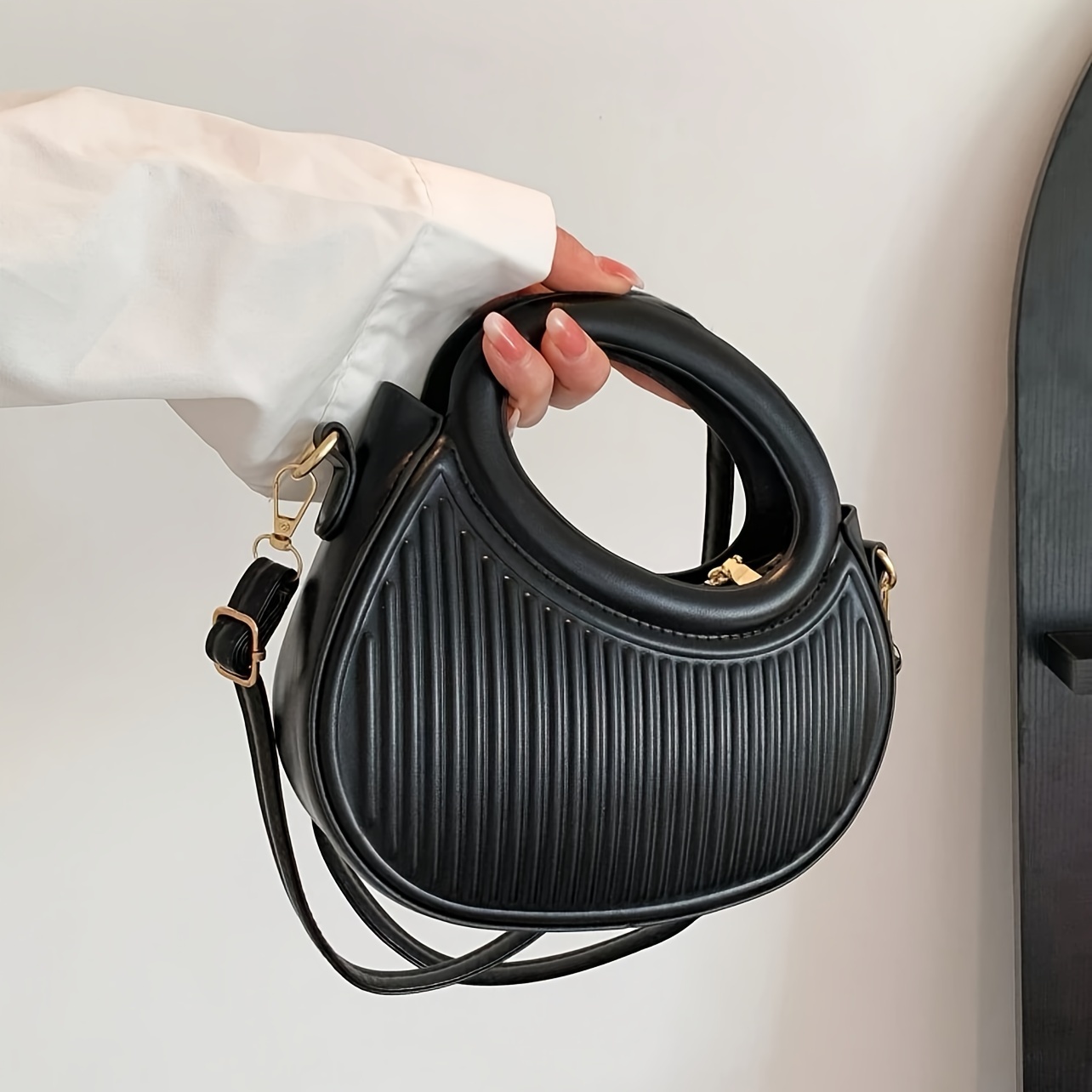 Luxury Bags On Sale - Sacs à bandoulière chics à rayures